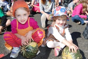 Crowds Bowled Over By Festival Fun