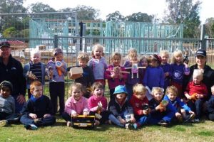 Kindy Kids Keen To Help