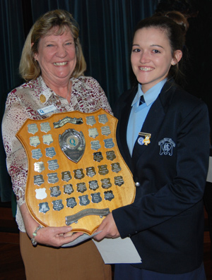 Amy Named Student Of The Year - southburnett.com.au