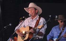 Country Music Muster Pulls In The Crowds
