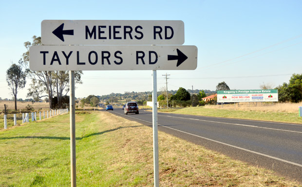 Taylors Road-Bunya Highway intersection, north Kingaroy