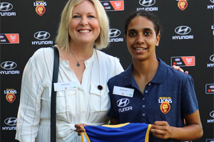 Shale Rowsley Shaleise Helps Make History - southburnett.com.au