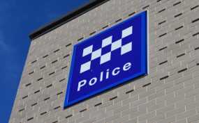 Police Hunt Bag Snatcher