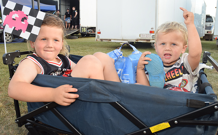 Fans Flock To Kings Royal XIV