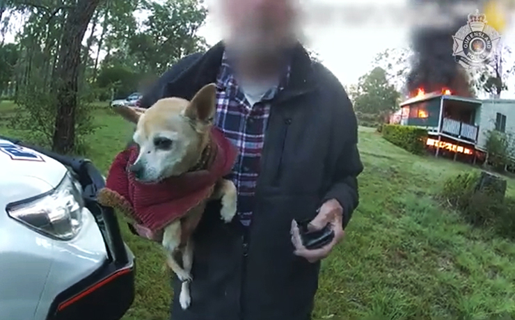Police Rescue Pet From Blaze Police Rescue Pet From Blaze